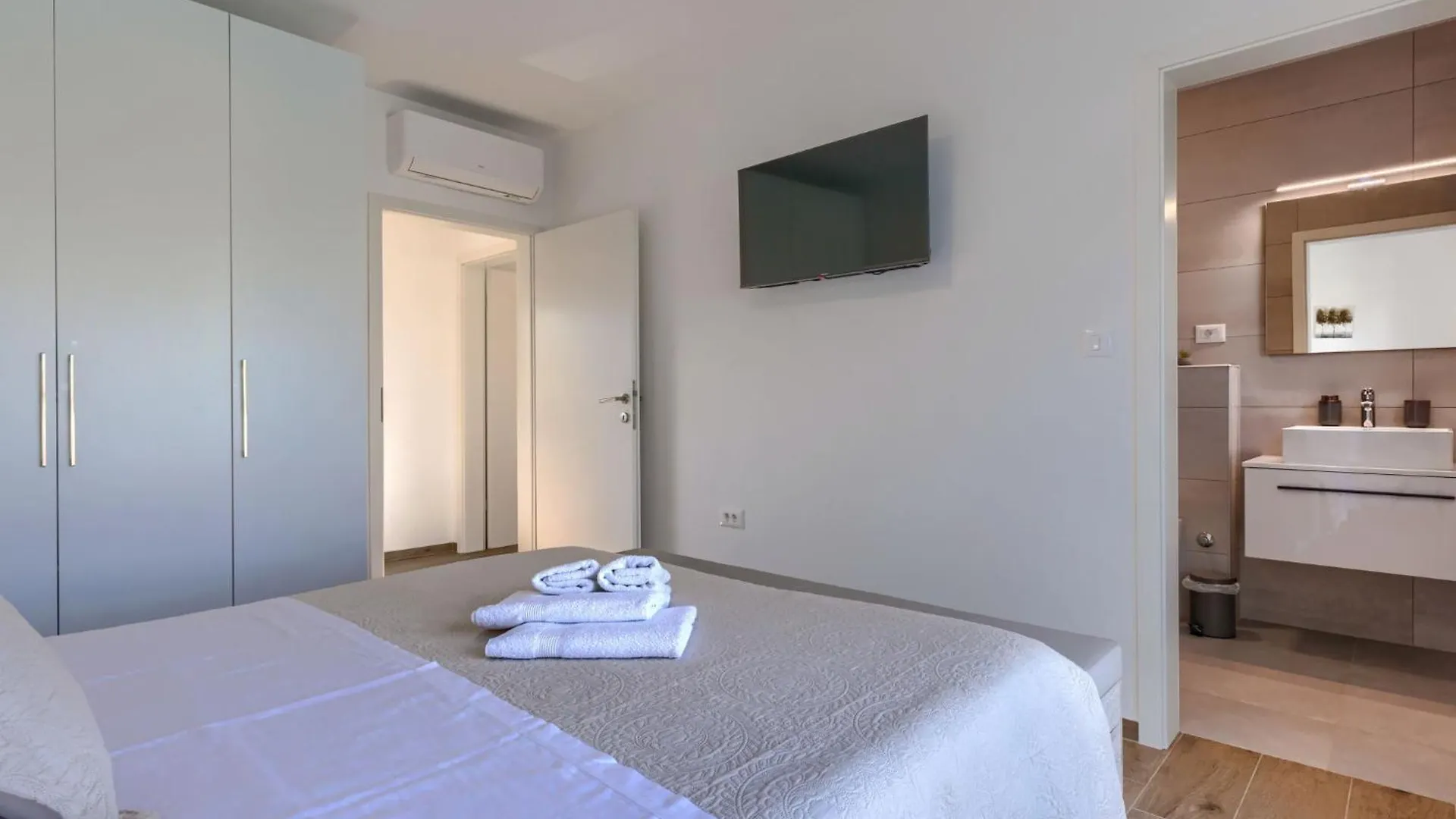 Holiday Home Corona Cordis By Interhome Pula Croatia