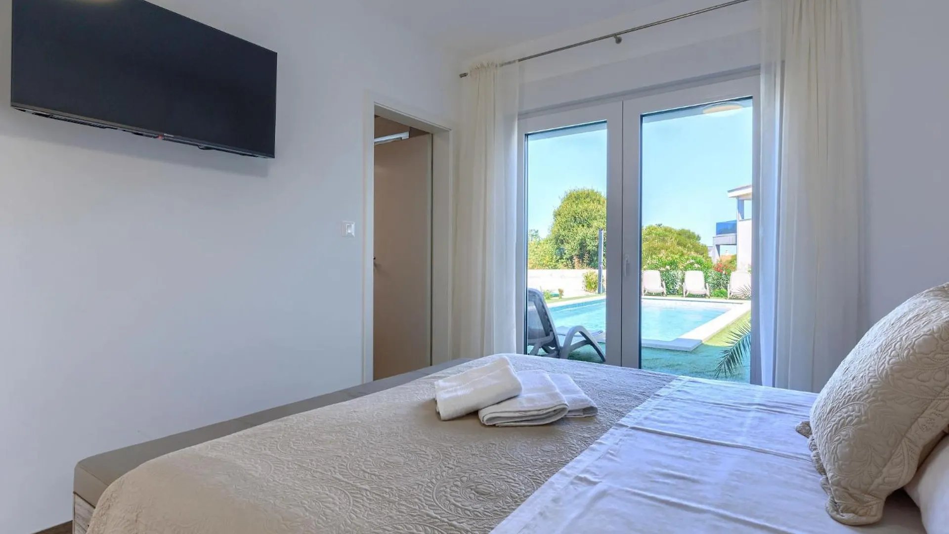 Holiday Home Corona Cordis By Interhome Pula